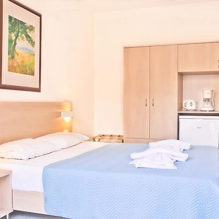חאניה Talos Hotel & Apartments מראה חיצוני תמונה